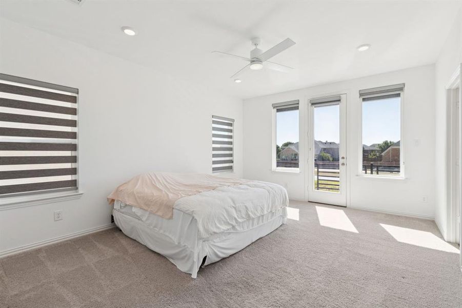 Furnished interior view inside a new home in , Allen (Image 6).
