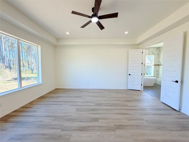 Spacious, unfurnished interior of a new home in , Dayton (Image 33).
