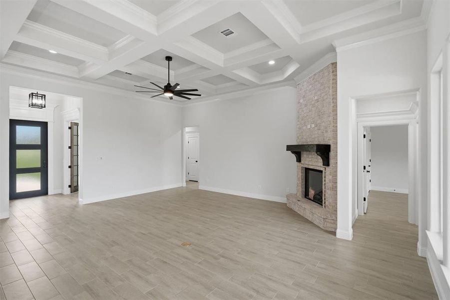 Spacious, unfurnished interior of a new home in , Weatherford (Image 33).
