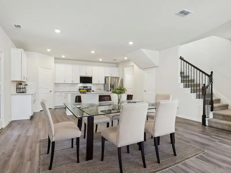 Furnished interior view inside a new home in Oak Ridge Park, Corinth (Image 4).
