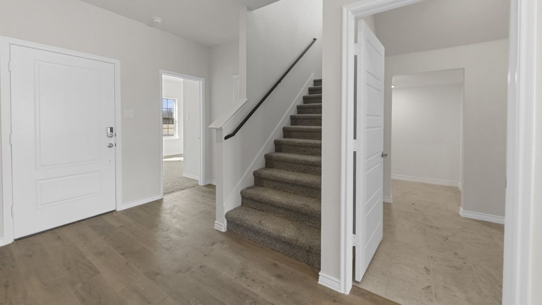 Spacious, unfurnished interior of a new home in Trailstone, Caddo Mills (Image 44).