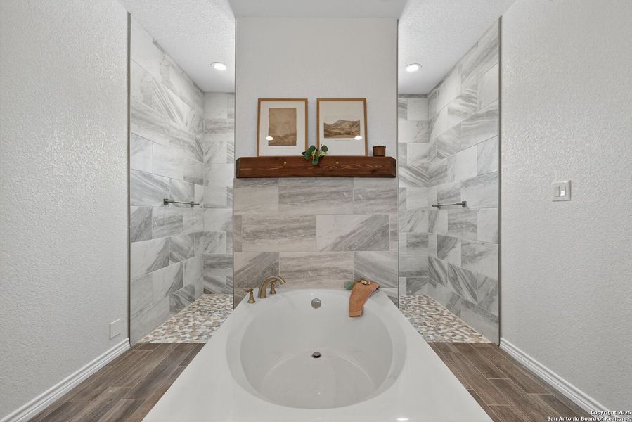 Furnished interior view inside a new home in , New Braunfels (Image 3). Furnished interior view inside a new home in , New Braunfels (Image 3).