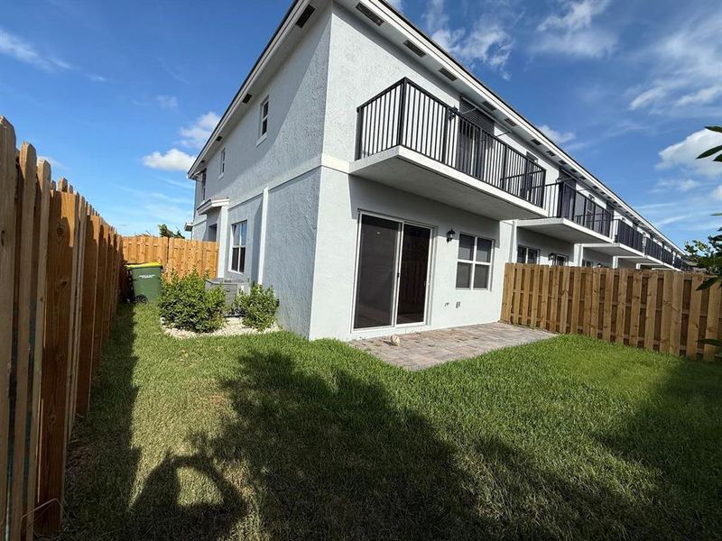 Exterior details and patio area of a home in , Homestead (Image 3).
