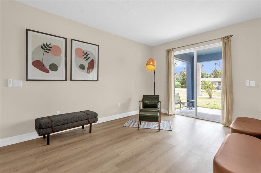 Furnished interior view inside a new home in , Winter Haven (Image 12).