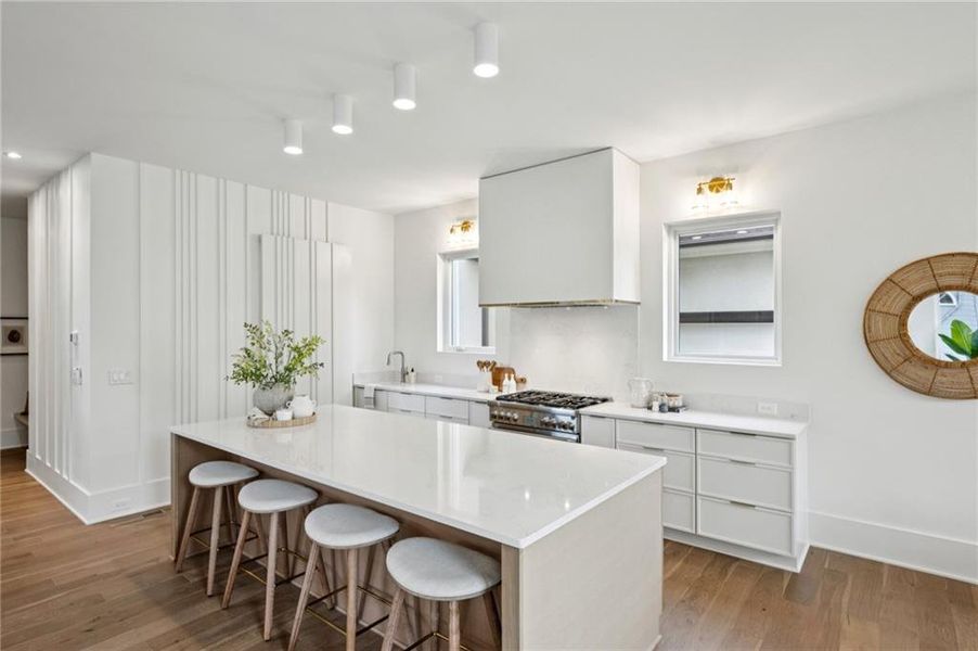 Furnished interior view inside a new home in , Atlanta (Image 33).
