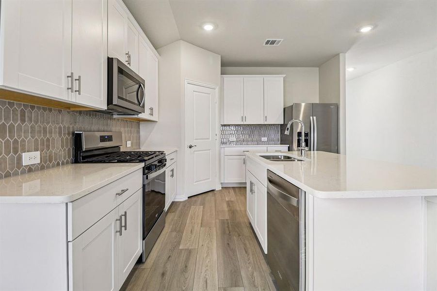 Furnished interior view inside a new home in Lakehaven - Signature Series, Farmersville (Image 11). Furnished interior view inside a new home in Lakehaven - Signature Series, Farmersville (Image 11).