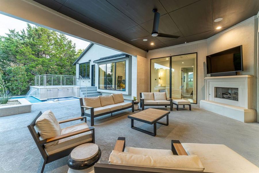 Outdoor Living Center Outdoor Living Center