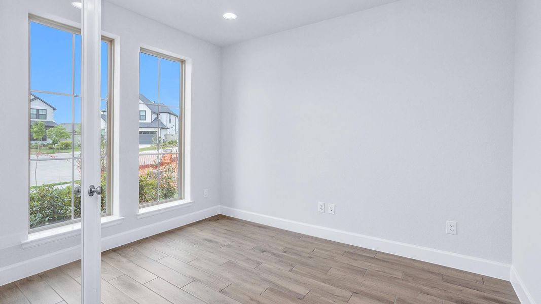Spacious, unfurnished interior of a new home in Audubon, Magnolia (Image 6).