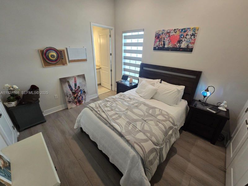 Furnished interior view inside a new home in , Parkland (Image 53). Furnished interior view inside a new home in , Parkland (Image 53).