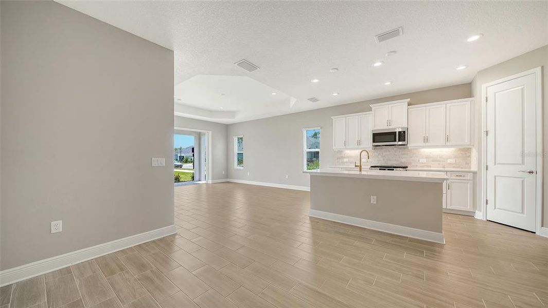 Spacious, unfurnished interior of a new home in Wildleaf at North River Ranch, Parrish (Image 17).