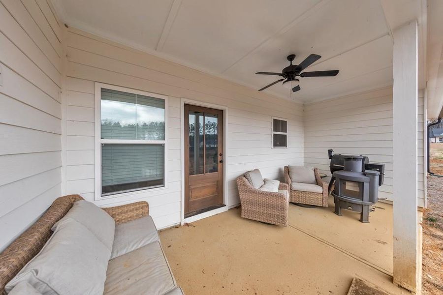 Exterior details and patio area of a home in , Rockmart (Image 26).