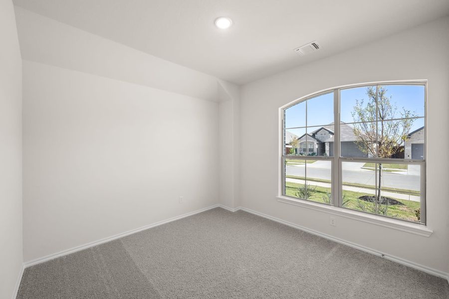 Spacious, unfurnished interior of a new home in Summer Crest, Fort Worth (Image 29). Spacious, unfurnished interior of a new home in Summer Crest, Fort Worth (Image 29).