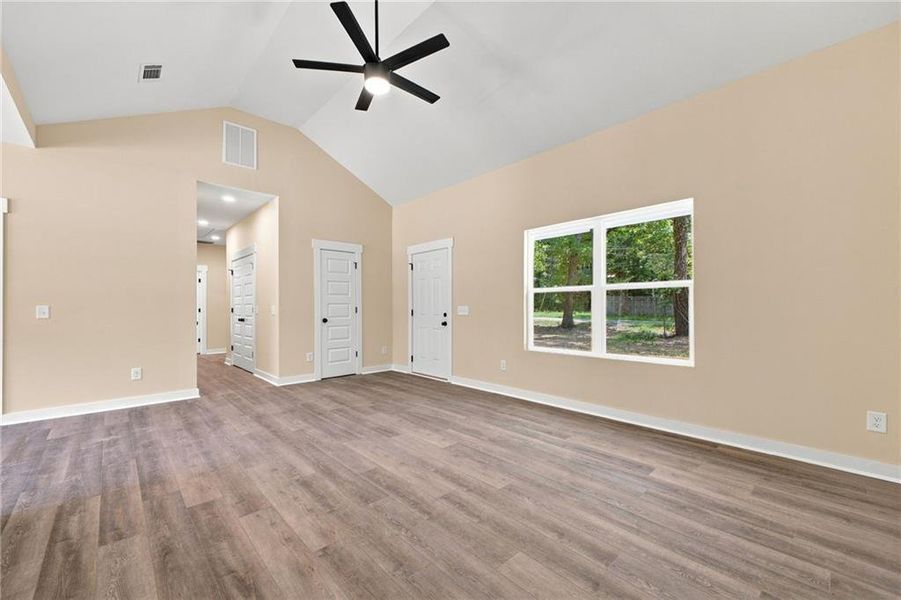 Spacious, unfurnished interior of a new home in , Rome (Image 31).