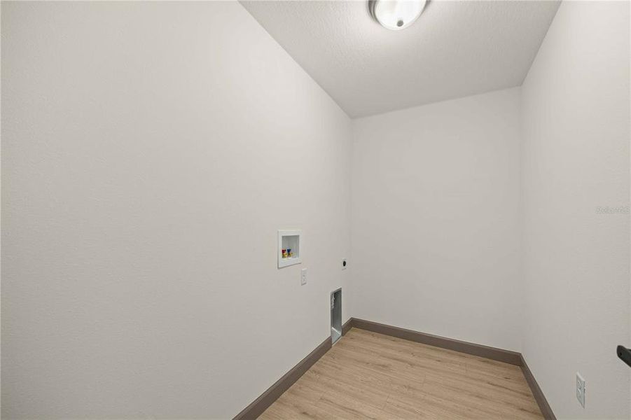 Spacious, unfurnished interior of a new home in , Ocala (Image 20). Spacious, unfurnished interior of a new home in , Ocala (Image 20).