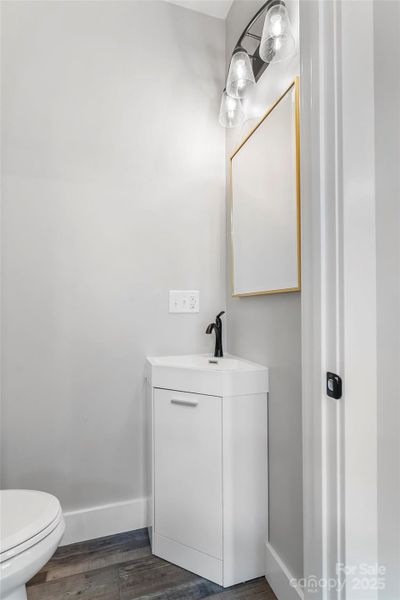 Furnished interior view inside a new home in , Marion (Image 7).