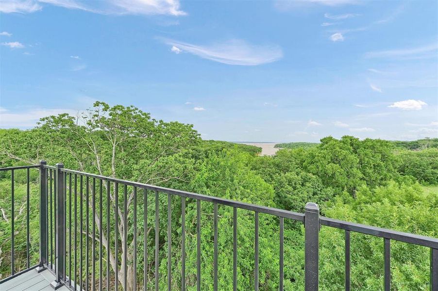 Exterior details and patio area of a home in , Pottsboro (Image 2).