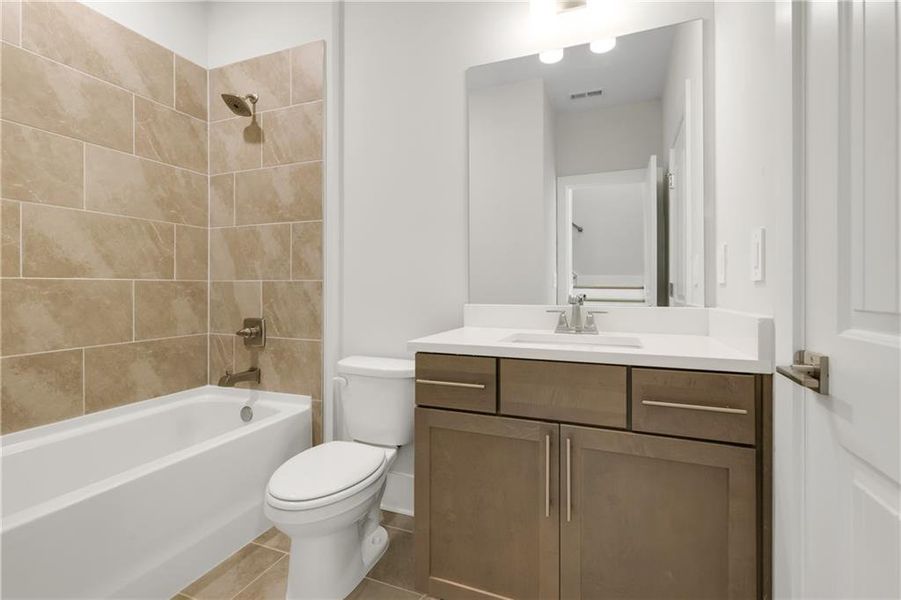 Furnished interior view inside a new home in Echo Park, Suwanee (Image 8). Furnished interior view inside a new home in Echo Park, Suwanee (Image 8).