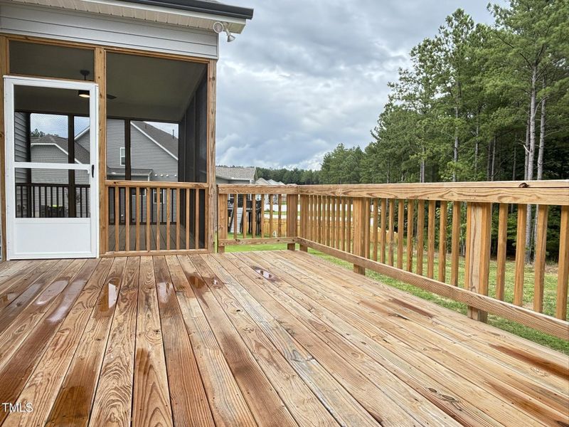Deck/Screen Porch Deck/Screen Porch