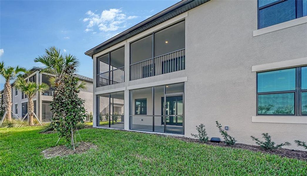 Exterior details and patio area of a home in Legends Cove, Bradenton (Image 26).