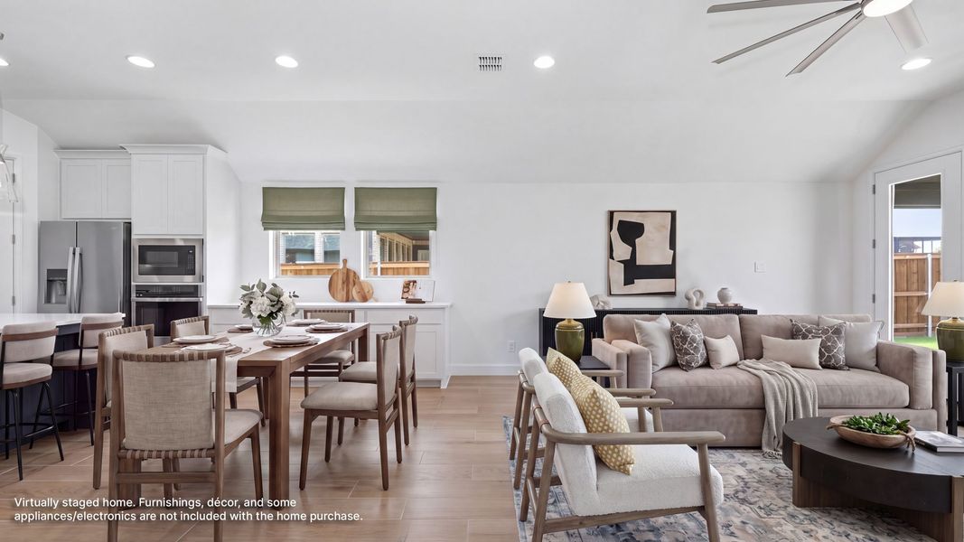 Furnished interior view inside a new home in Myrtle Creek, Waxahachie (Image 6).