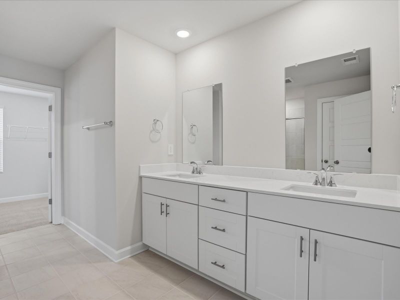 Furnished interior view inside a new home in Collier Ridge, Moore (Image 6).