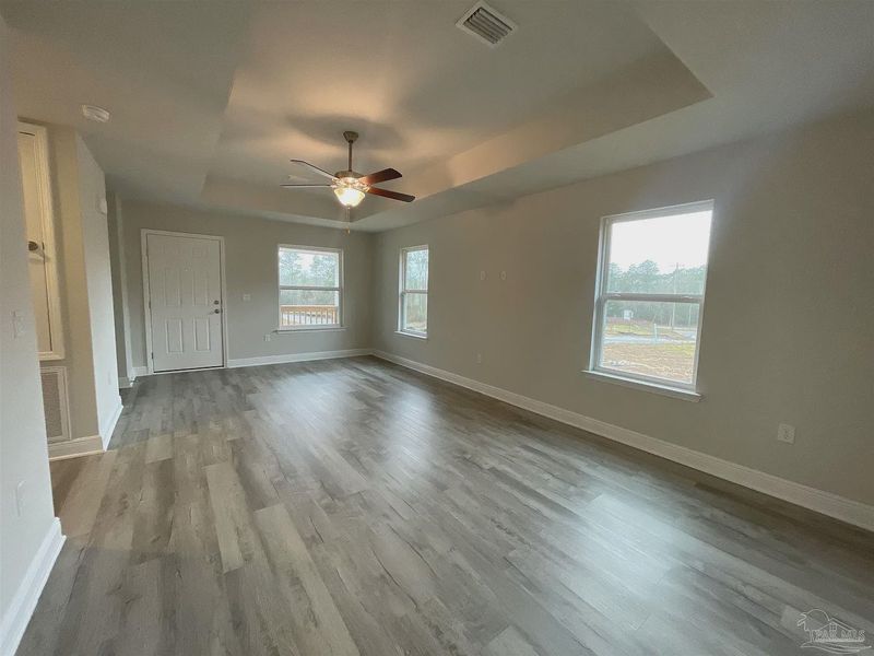 Spacious, unfurnished interior of a new home in Turtle Creek, Cantonment (Image 6).