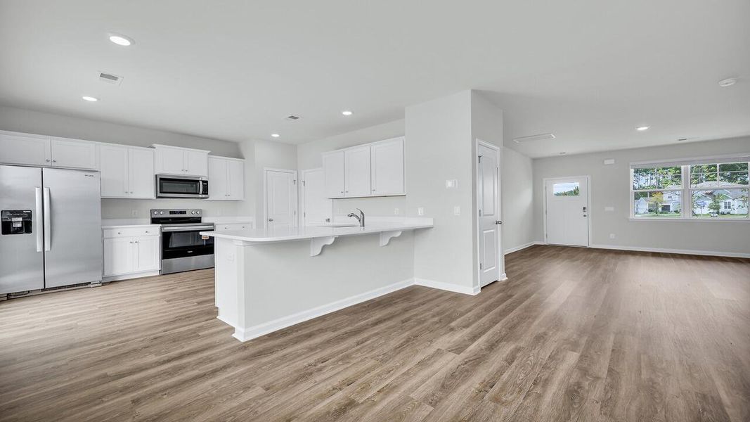 Spacious, unfurnished interior of a new home in Hillcrest, Ravenel (Image 23).