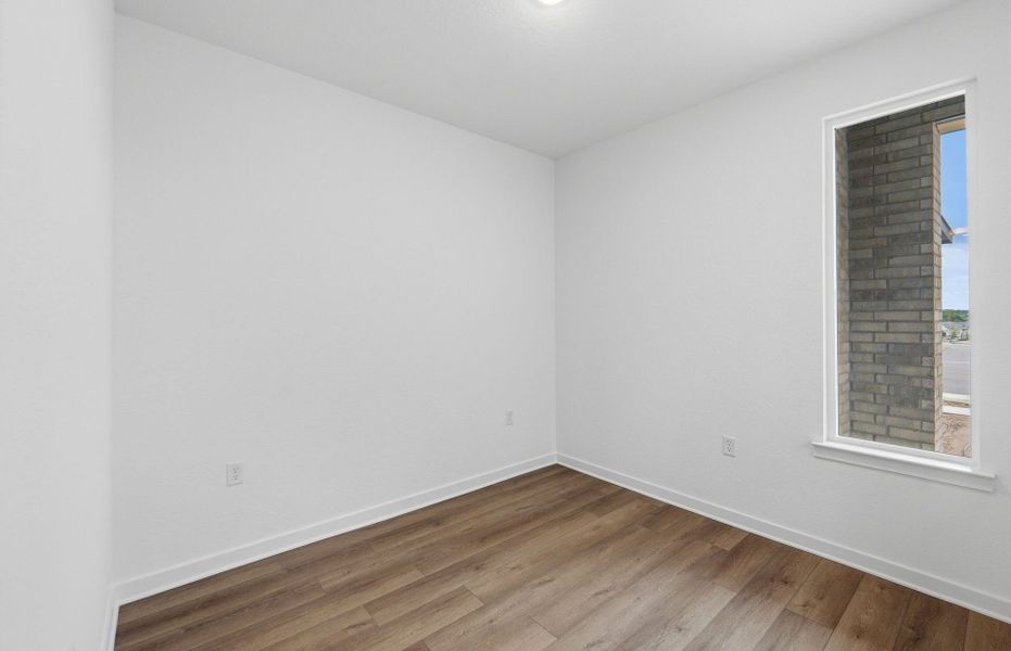 Spacious, unfurnished interior of a new home in Sun City Texas, Georgetown (Image 15).