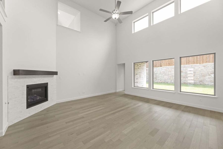 Spacious, unfurnished interior of a new home in Park Hills, Rockwall (Image 22). Spacious, unfurnished interior of a new home in Park Hills, Rockwall (Image 22).