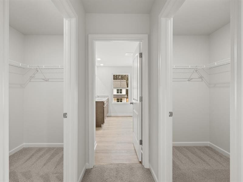 Spacious, unfurnished interior of a new home in Lost Creek, Dallas (Image 52).