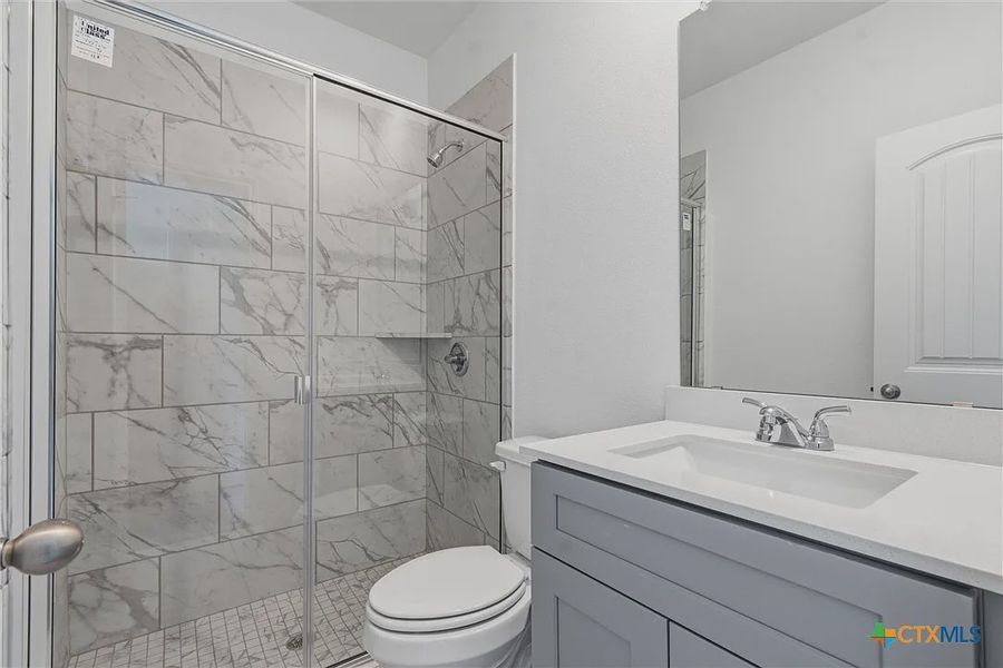 Furnished interior view inside a new home in Turnbo Ranch, Killeen (Image 7).