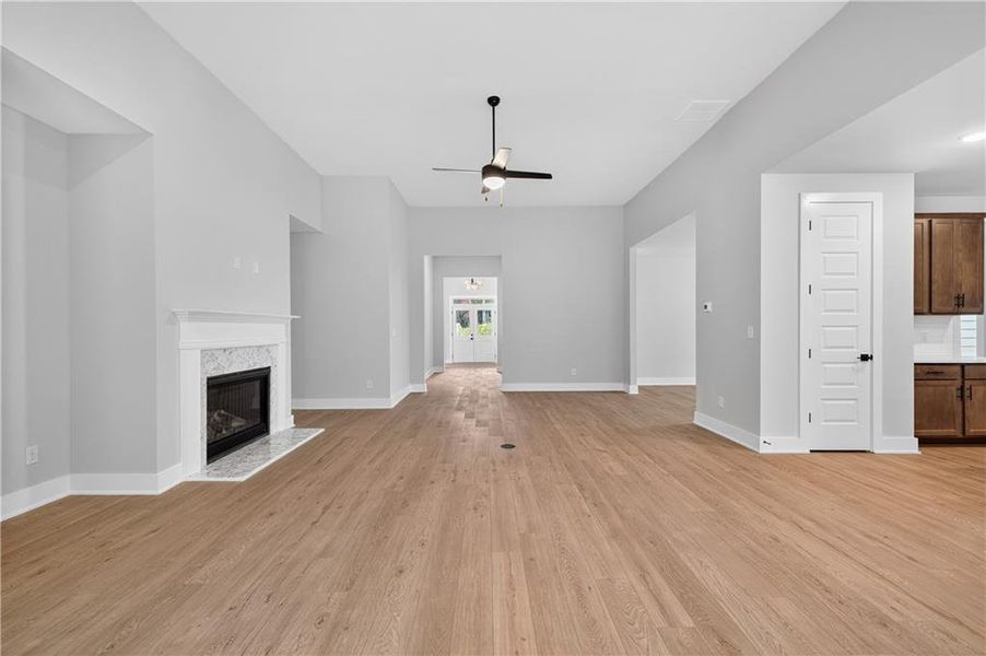 Spacious, unfurnished interior of a new home in , Gainesville (Image 18).