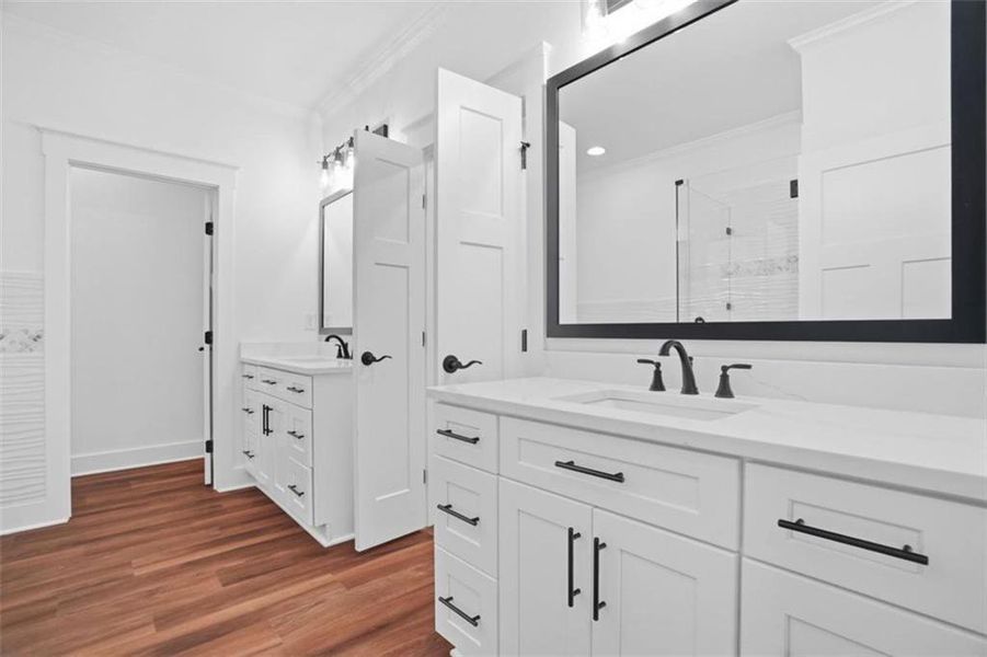 Furnished interior view inside a new home in , Jasper (Image 13).