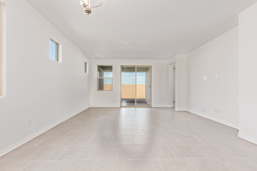 Spacious, unfurnished interior of a new home in Allen Ranches, Litchfield Park (Image 8). Spacious, unfurnished interior of a new home in Allen Ranches, Litchfield Park (Image 8).