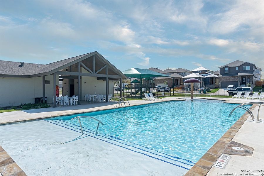 Image 4 of a home in Knox Ridge. Image 4 of a home in Knox Ridge.