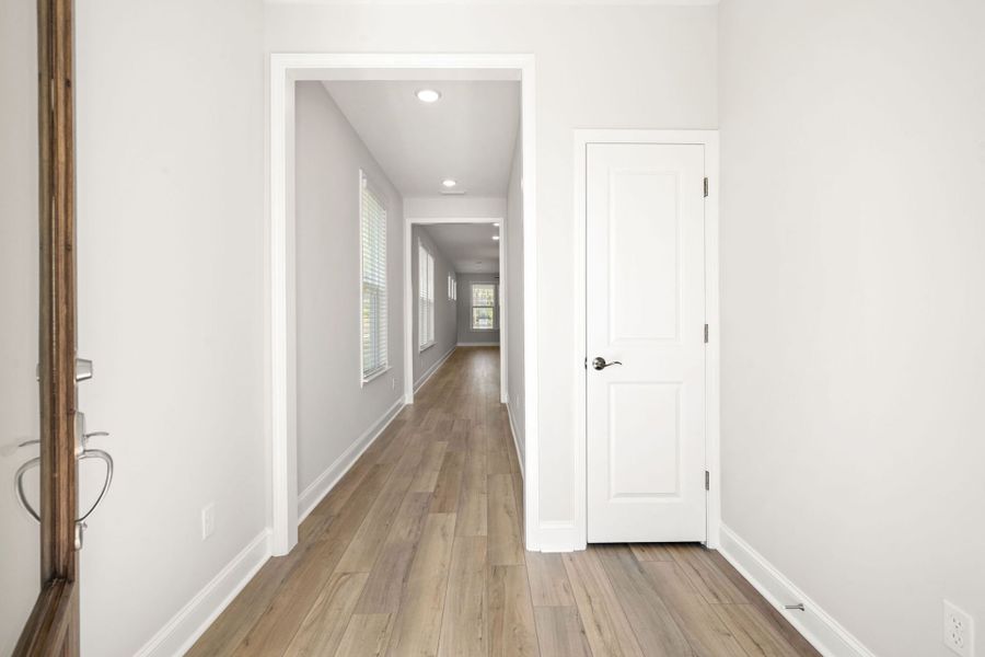 Spacious, unfurnished interior of a new home in Del Webb Savannah at Heartwood, Richmond Hill (Image 20). Spacious, unfurnished interior of a new home in Del Webb Savannah at Heartwood, Richmond Hill (Image 20).