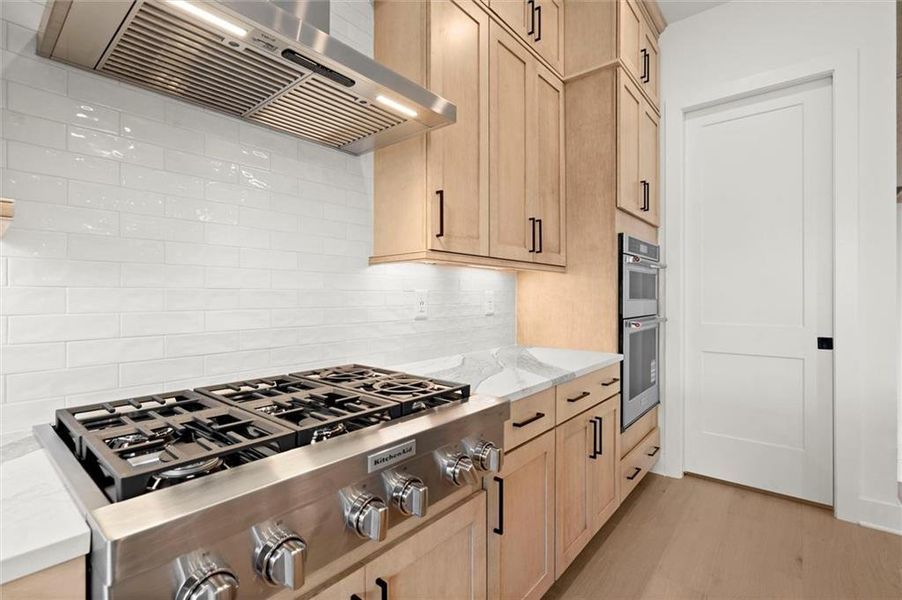 Image 45 of a home in The Gathering – Alpharetta.