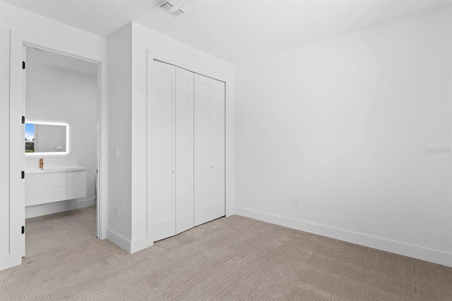 Image 41 of a home in .