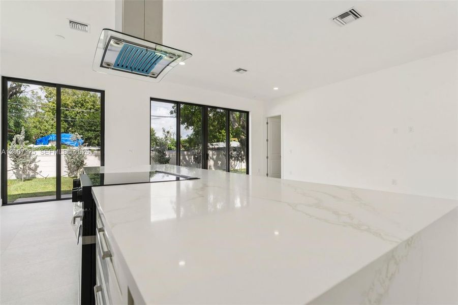 Spacious, unfurnished interior of a new home in , Fort Lauderdale (Image 52). Spacious, unfurnished interior of a new home in , Fort Lauderdale (Image 52).