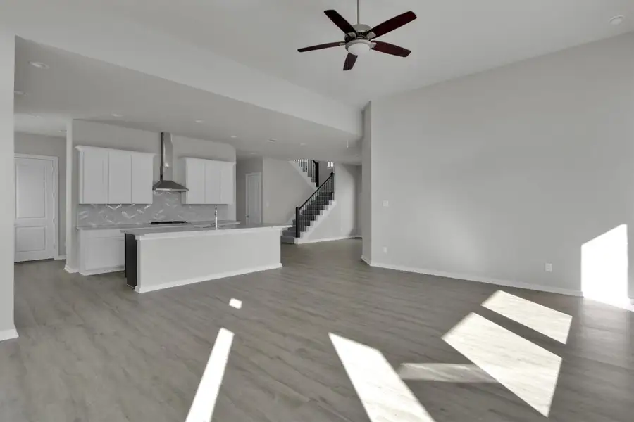 Furnished interior view inside a new home in Canterra Creek 60', Rosharon (Image 7). Furnished interior view inside a new home in Canterra Creek 60', Rosharon (Image 7).