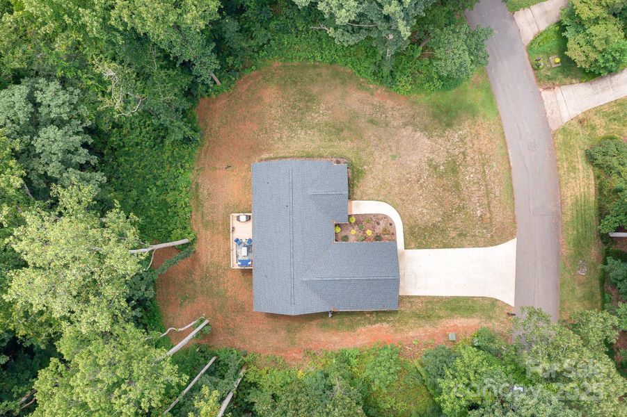 Image 31 of a home in .