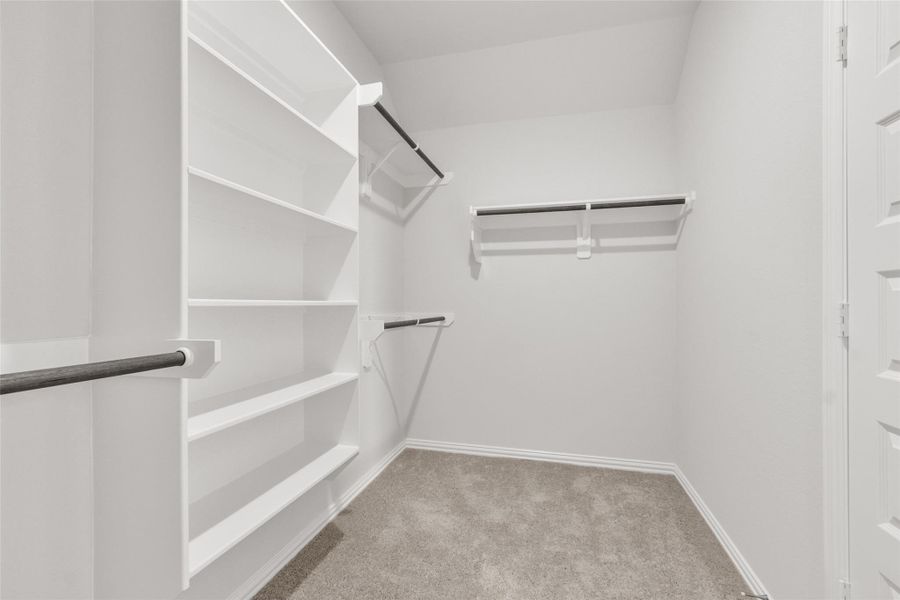 Spacious, unfurnished interior of a new home in Park at Eldridge, Sugar Land (Image 37). Spacious, unfurnished interior of a new home in Park at Eldridge, Sugar Land (Image 37).