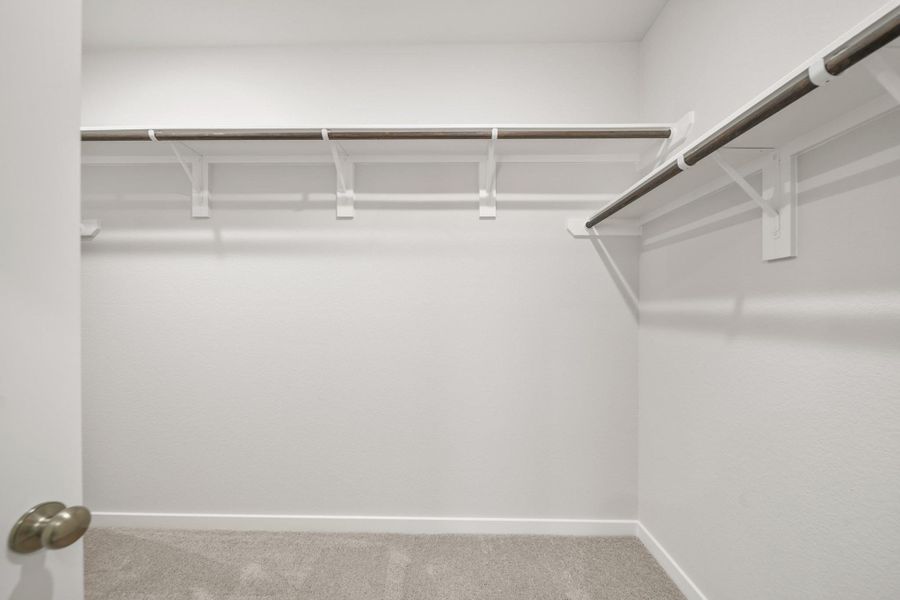 Spacious, unfurnished interior of a new home in Lexington Heights, Willis (Image 14).