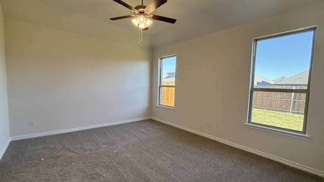 Spacious, unfurnished interior of a new home in Lakewood Trails, Forney (Image 8).