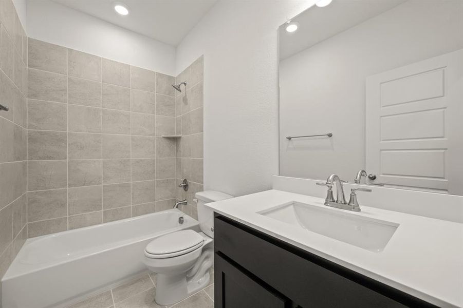 974 Reeves- Bathroom-3 974 Reeves- Bathroom-3