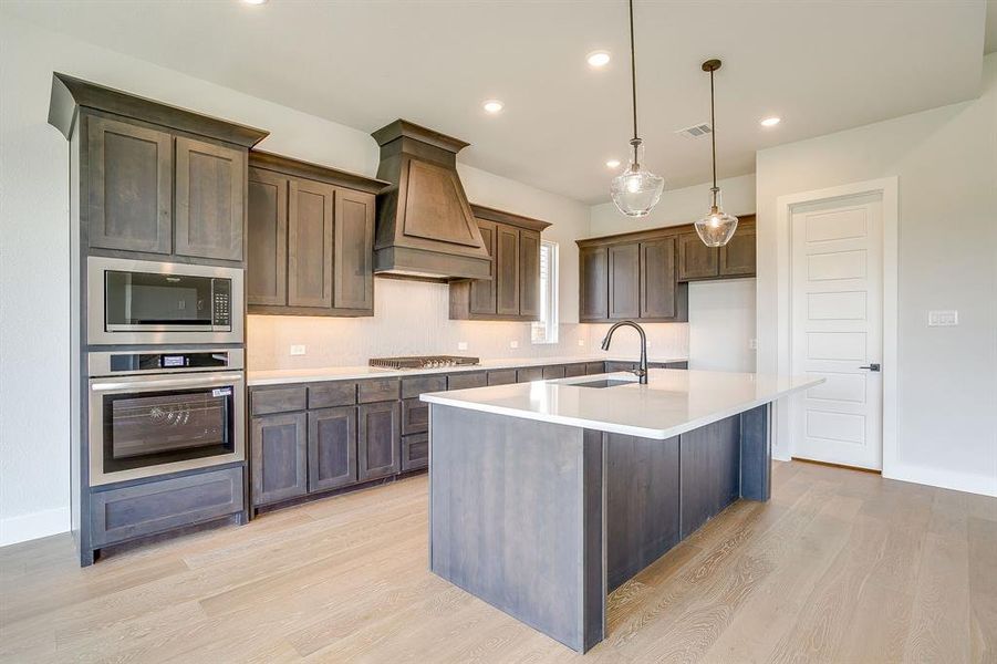Furnished interior view inside a new home in Pecan Grove, Burleson (Image 15). Furnished interior view inside a new home in Pecan Grove, Burleson (Image 15).