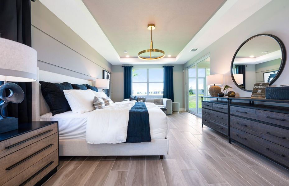 Representative furnished interior of a home built from the Easley by Pulte Homes in Highpointe, Stuart (Image 39).