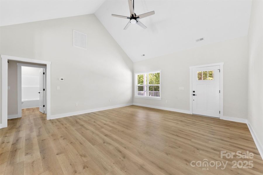 Spacious, unfurnished interior of a new home in , Blacksburg (Image 17).