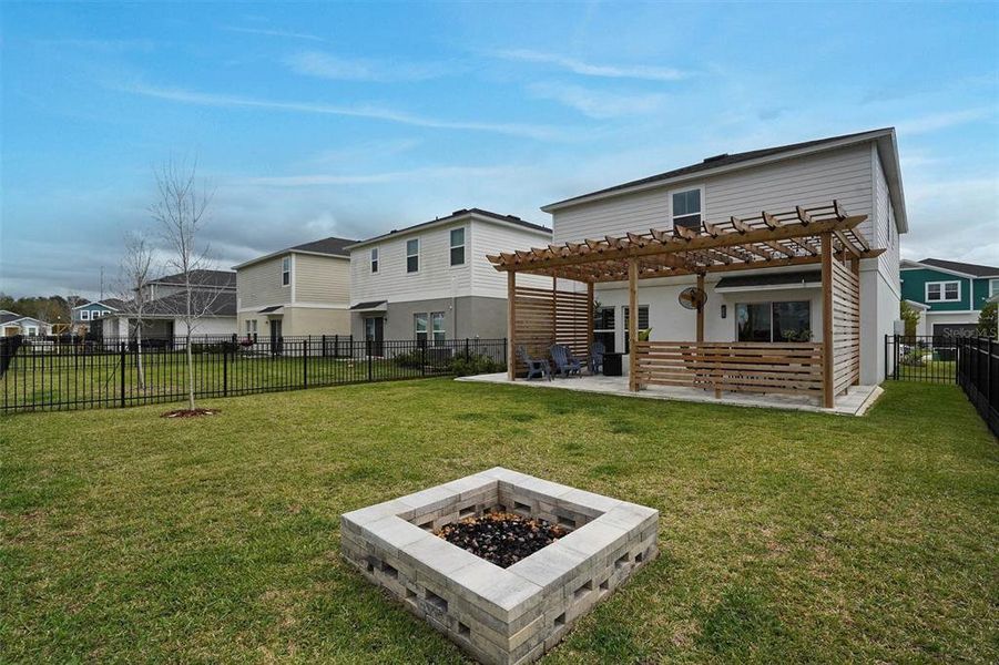 Exterior details and patio area of a home in , Riverview (Image 4).