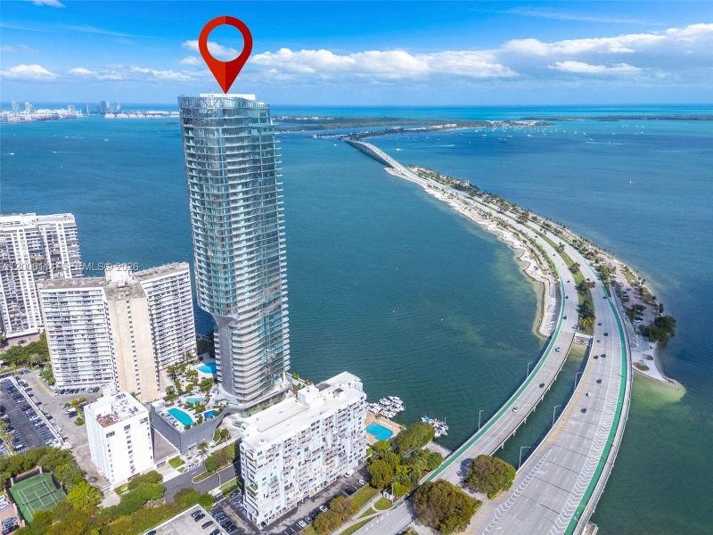 Condo located in Miami, FL showcasing its design and architecture (Image 33). Condo located in Miami, FL showcasing its design and architecture (Image 33).